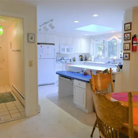 75 Treat - 3 Bedroom